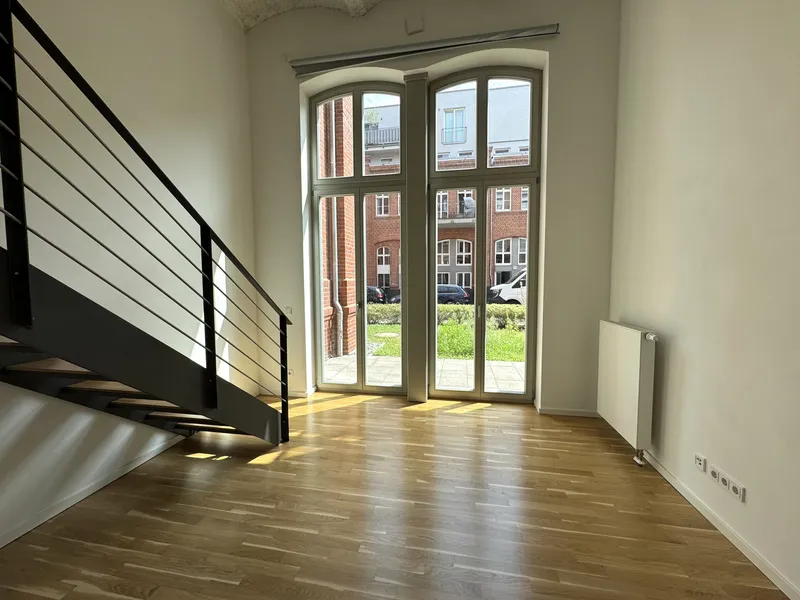 Lieben Sie das Besondere? Sonnendurchflutete Galerie-Wohnung nahe der Spree — photo 1